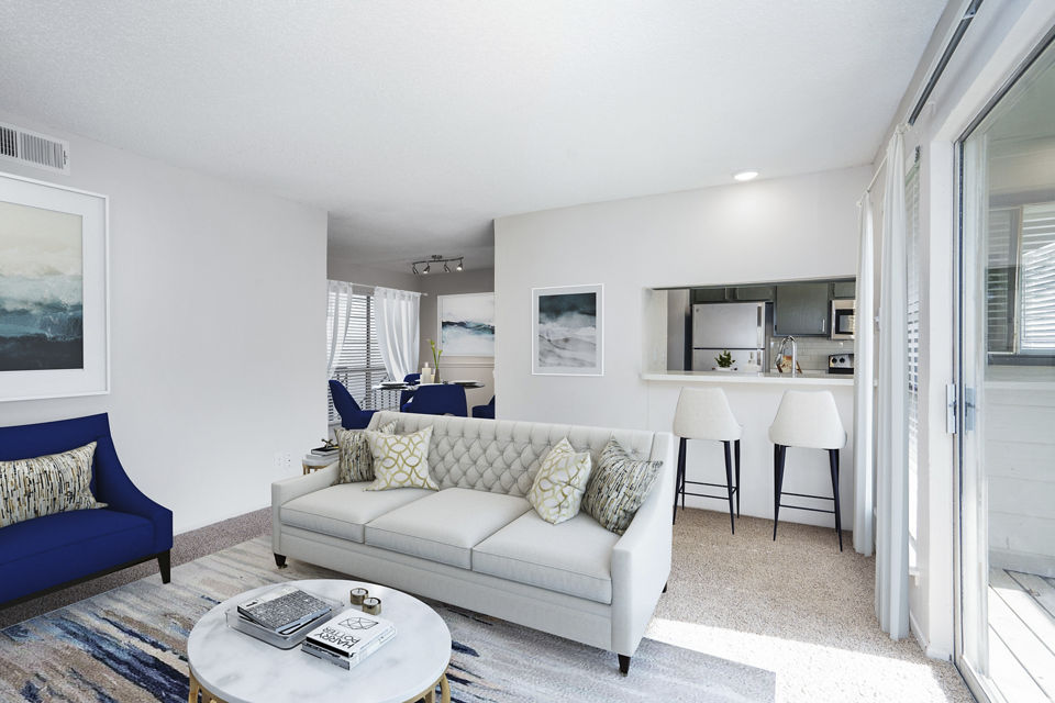 living room at Hunters Glen Apartments