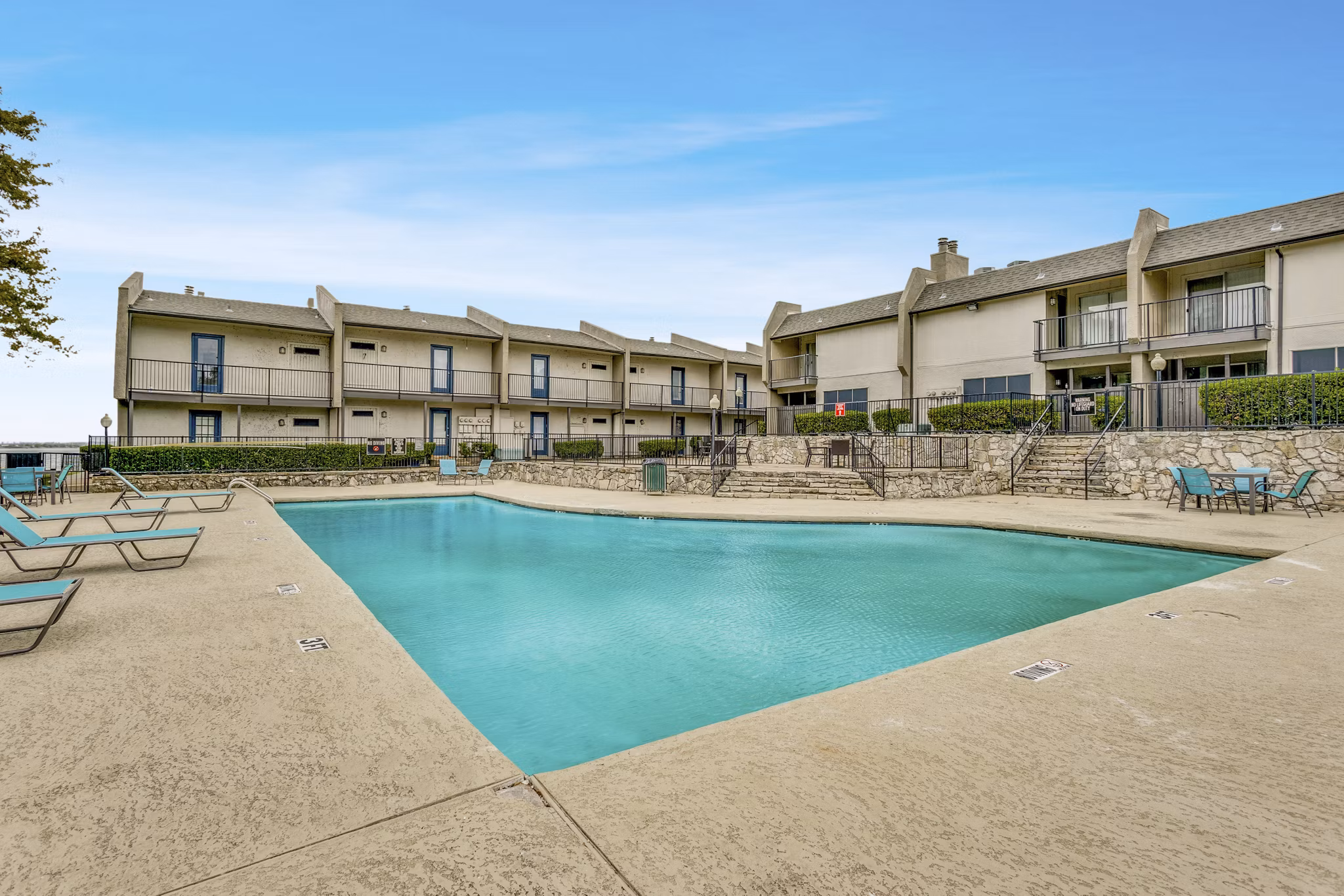 Property images of Lake Colony