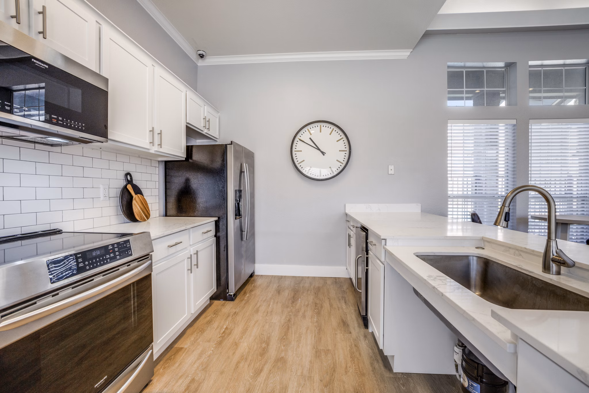 clubhouse at Mission Fairways Apartments