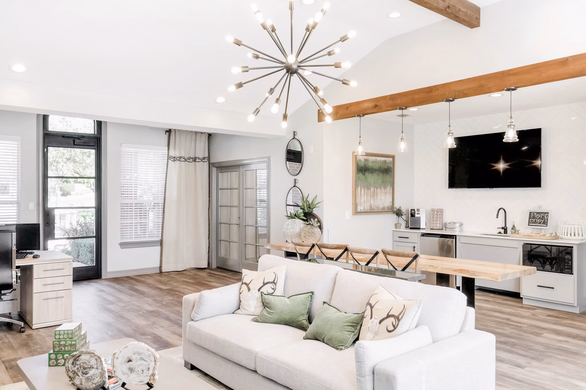 clubhouse at Mission Rockwall Apartments