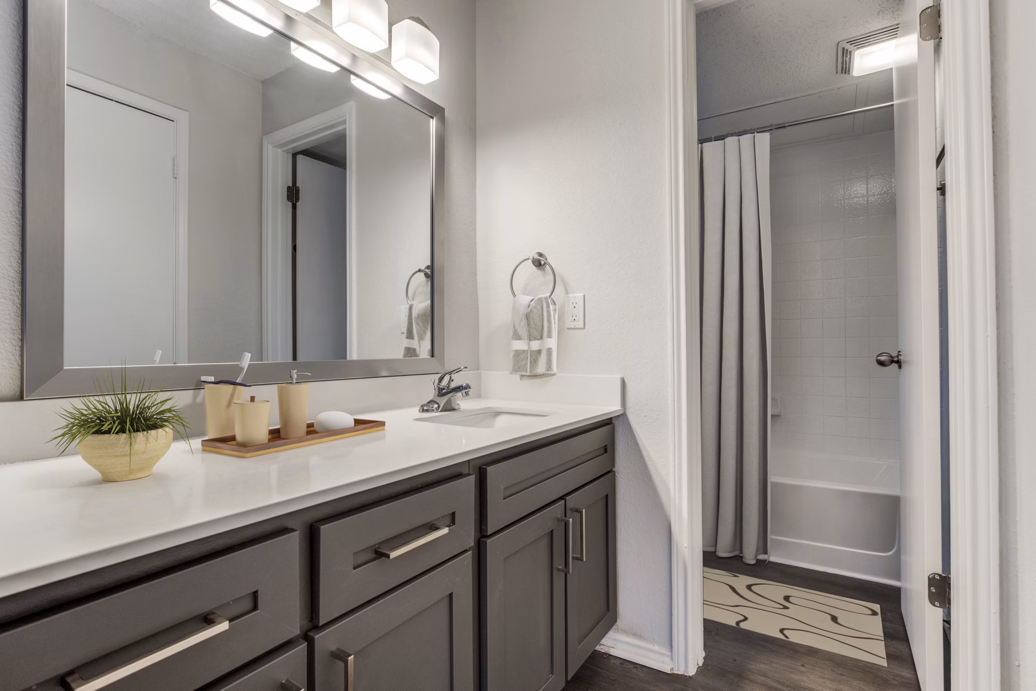 bathroom at Oaklyn Apartments