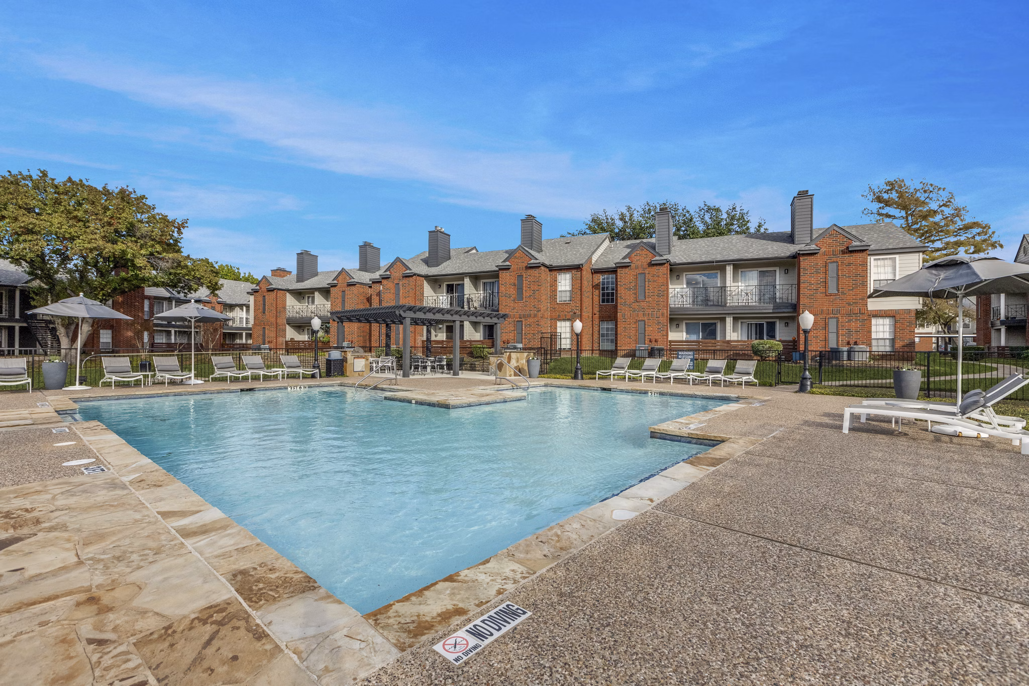 pool at Oaklyn Apartments