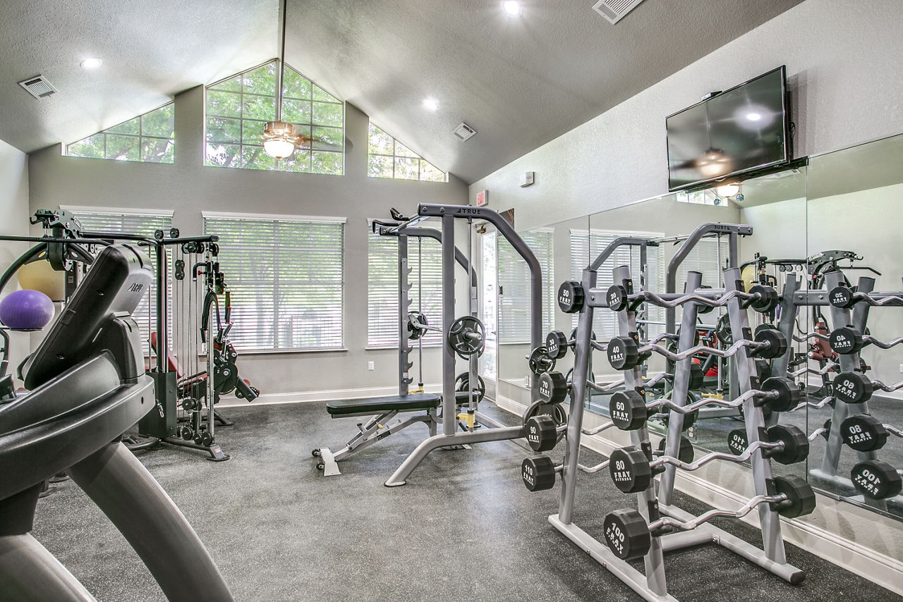 Gym at Saratoga (2 of 3)