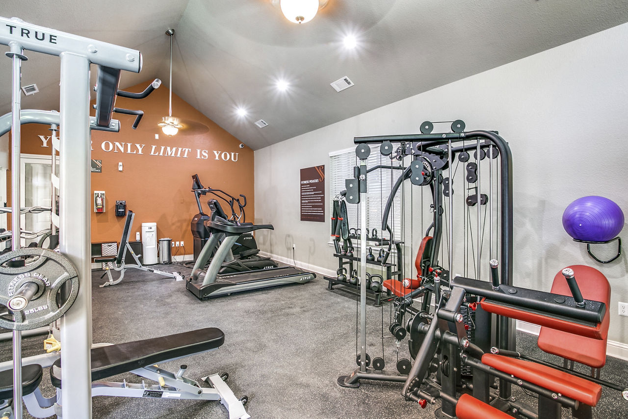 Gym at Saratoga (3 of 3)