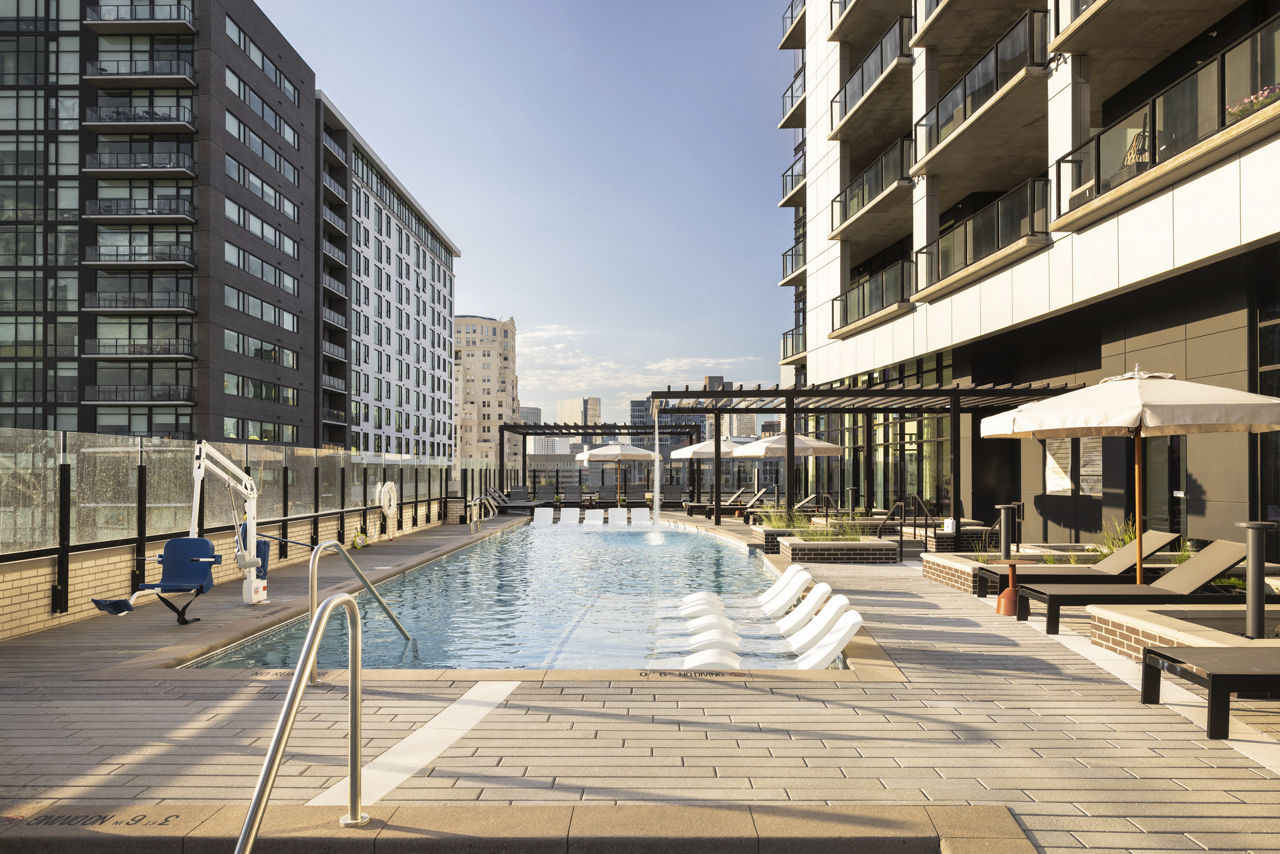Pool at The Parson (4 of 5)
