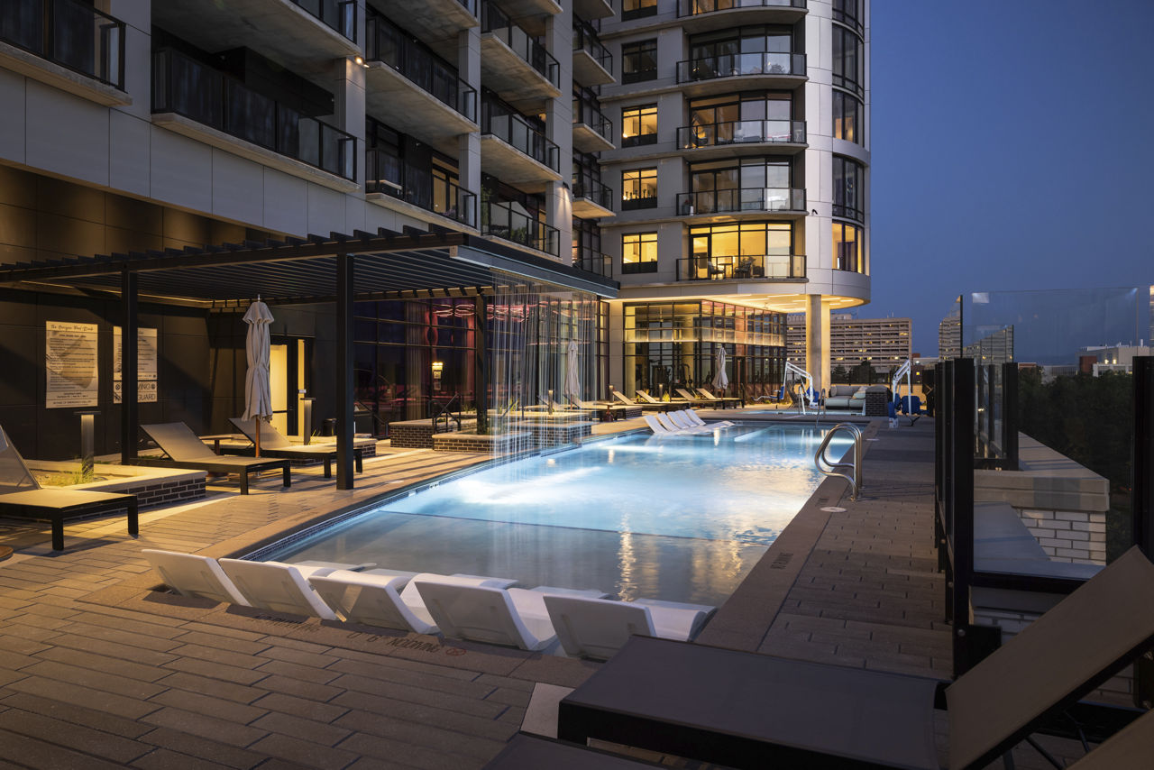 Pool at The Parson (5 of 5)