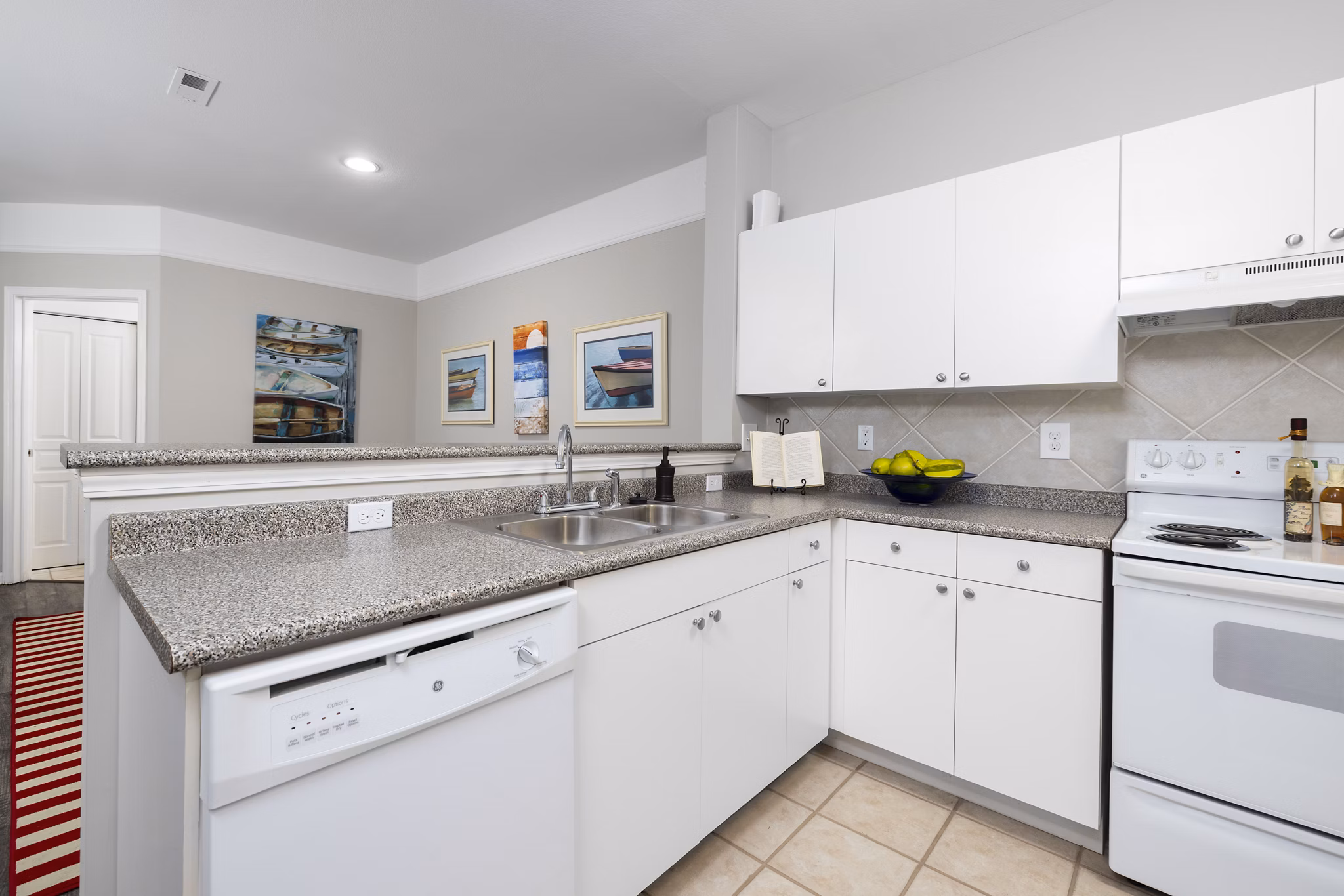 kitchen at Avana Oakbrook Apartments