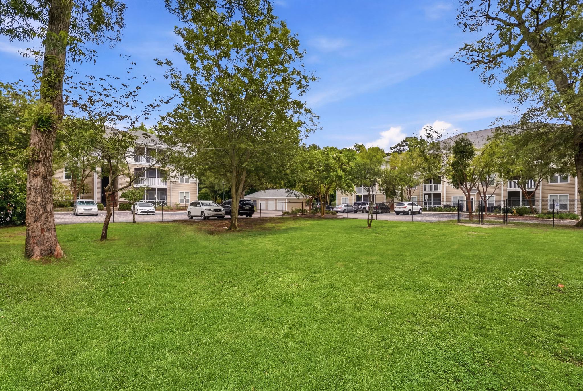 Recreational Area at Avana Oakbrook Apartments
