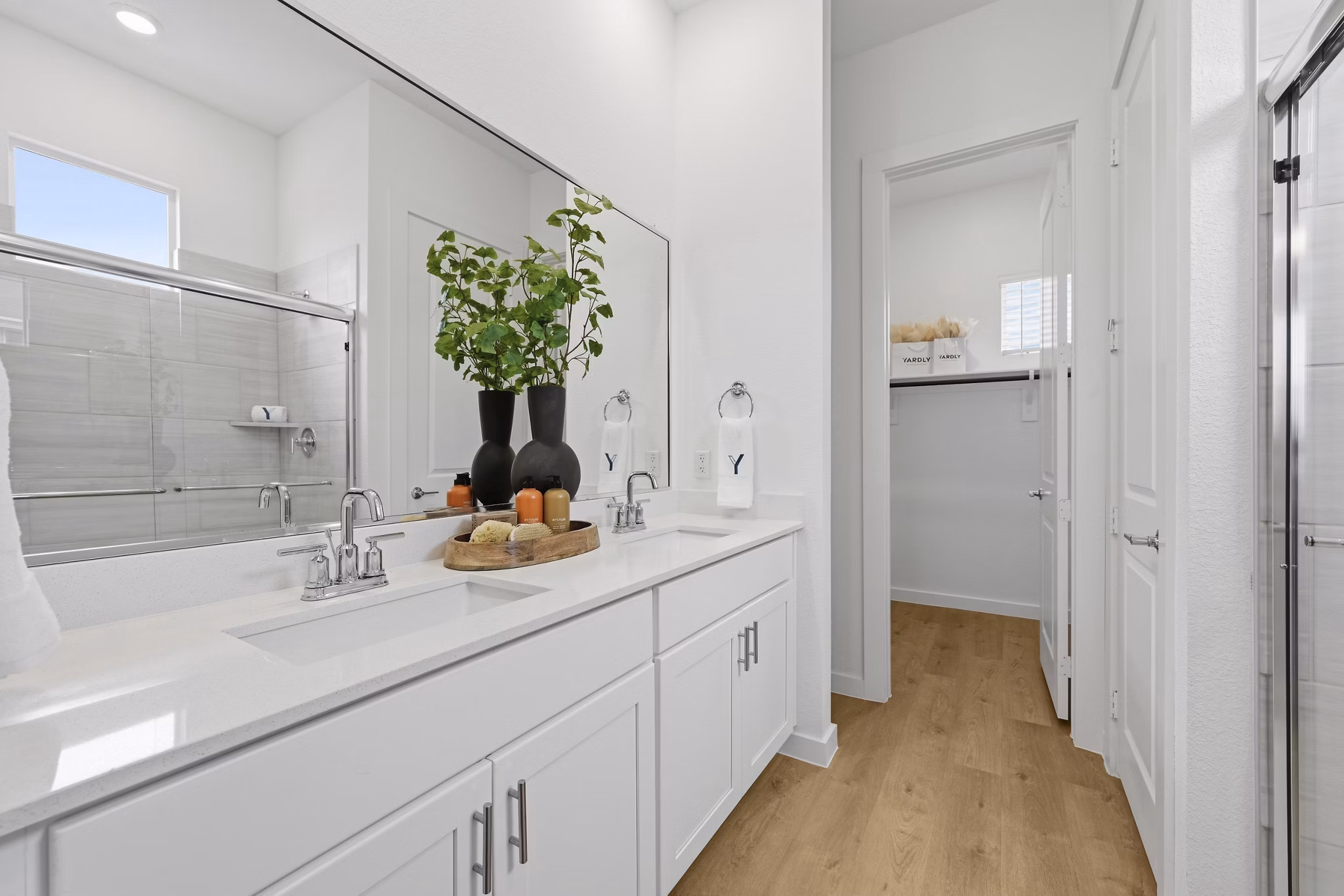 Bathroom at Yardly Eden Apartments