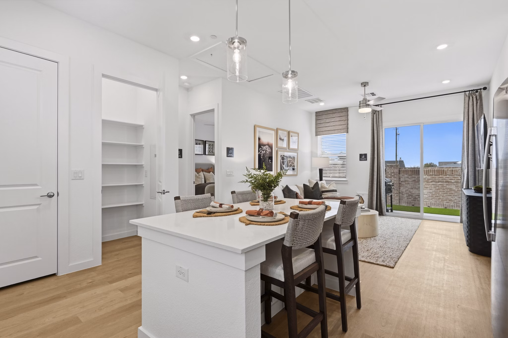 Dining Room at Yardly Eden Apartments