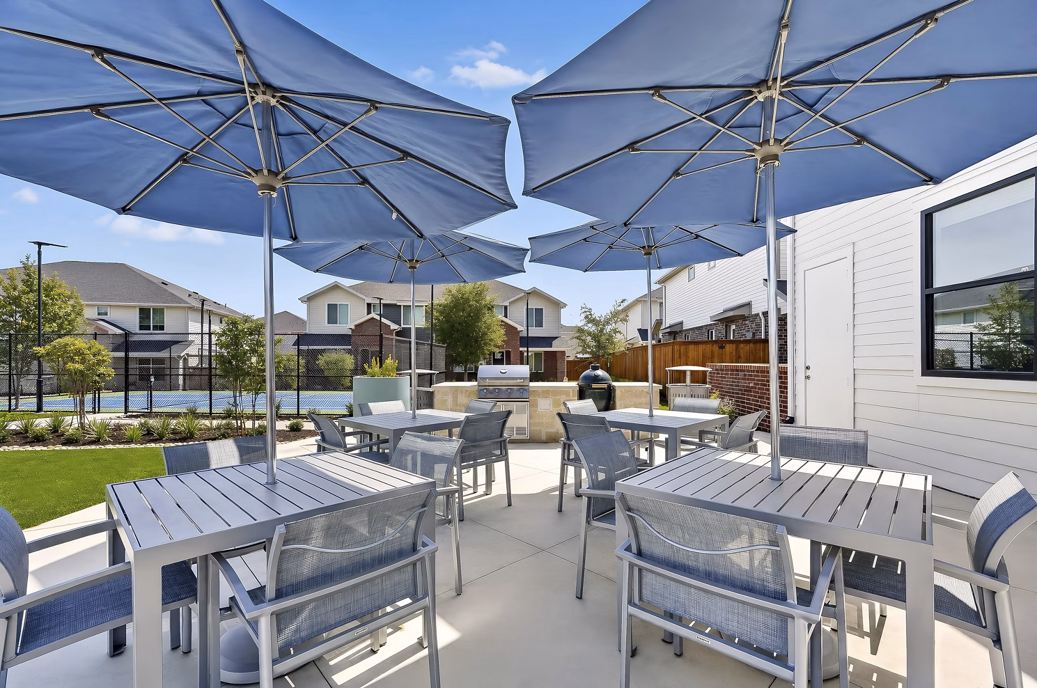 Patio at Yardly Eden Apartments