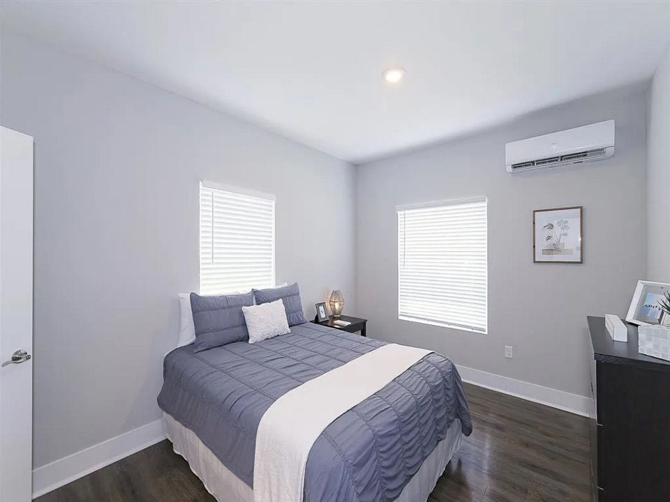 bedroom at Pointe Grand Savannah Apartments