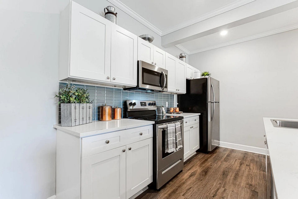 kitchen at Pointe Grand Savannah Apartments