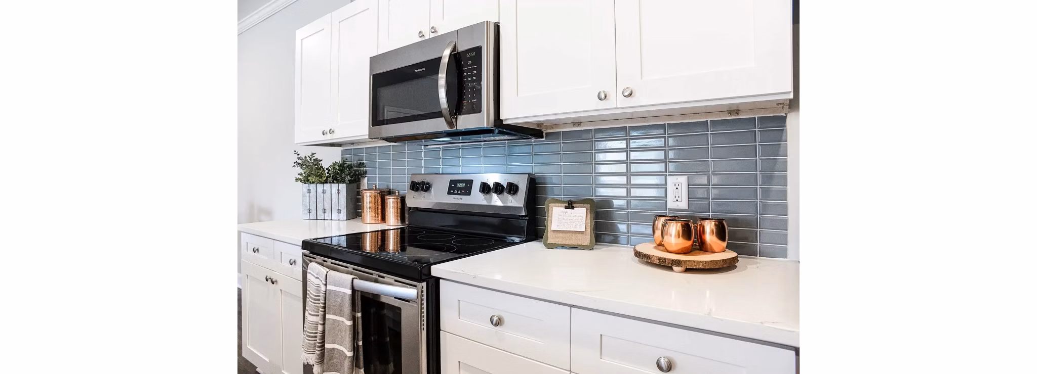 kitchen at Pointe Grand Savannah Apartments