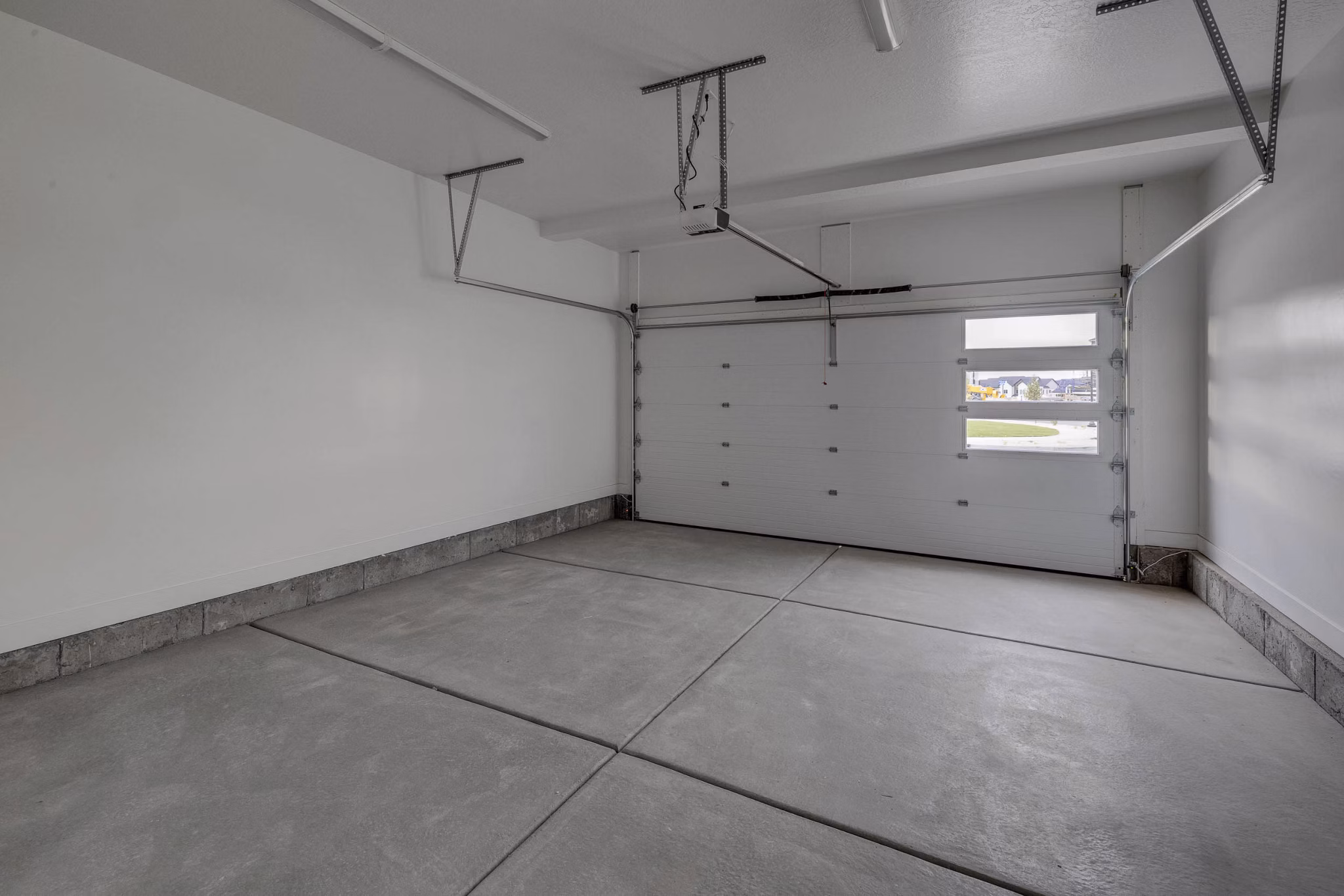 Garage/Covered Parking at Mt. Rainier Apartments