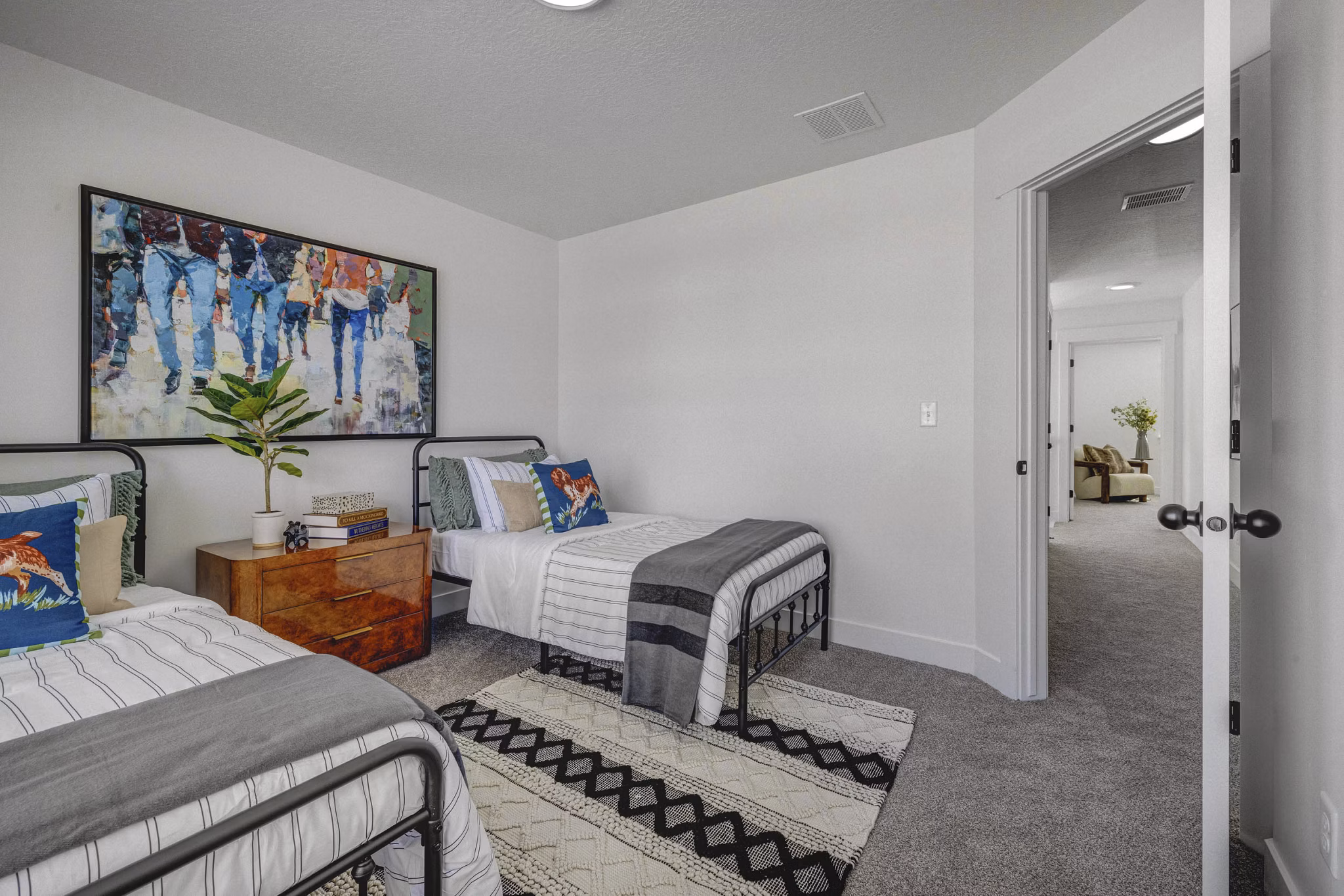 bedroom at Mt. Rainier Apartments