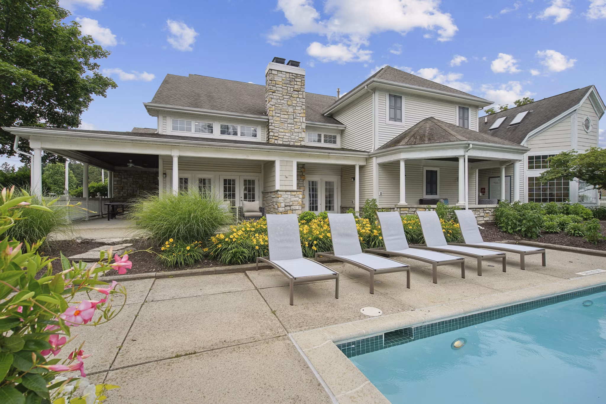 pool at The Chapman Apartments