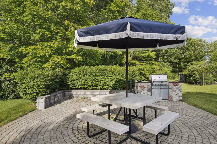 recreational area at The Graham Apartments 