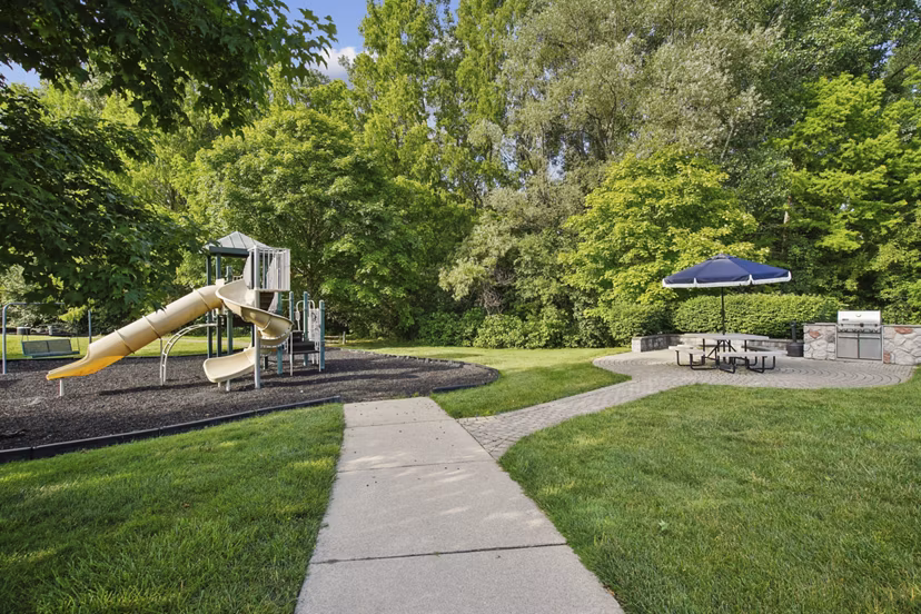 recreational area at The Graham Apartments 