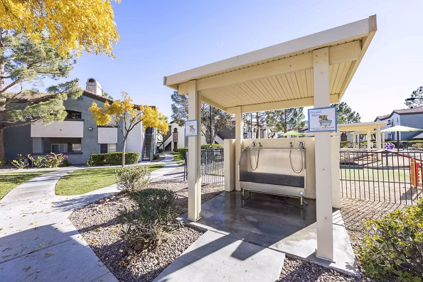 grill area at The Avondale Apartments