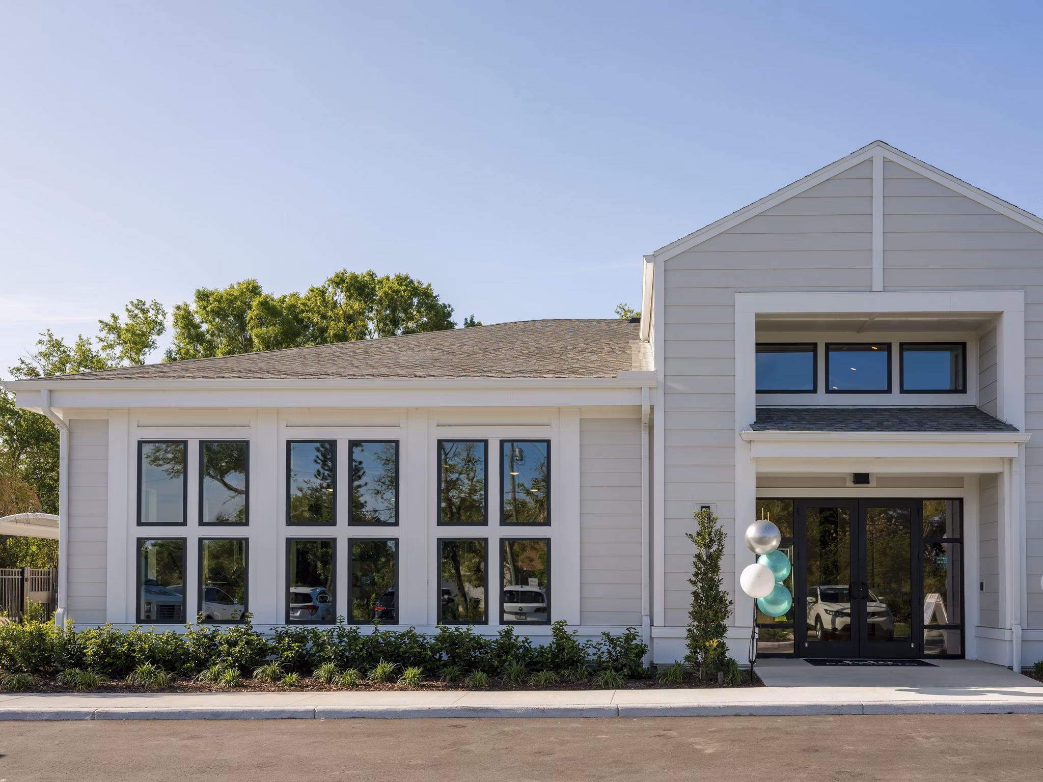 Building/Exterior at Isla Palmetto Apartments