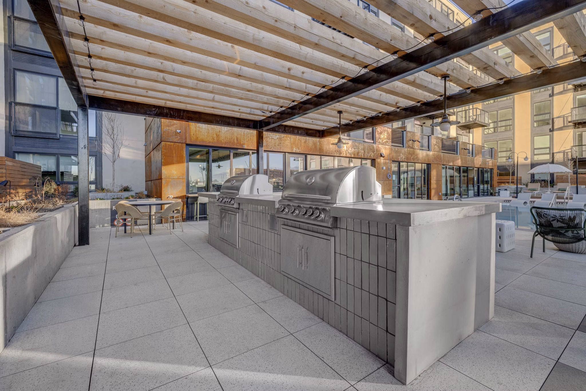 grill area at Journeyman Apartments 