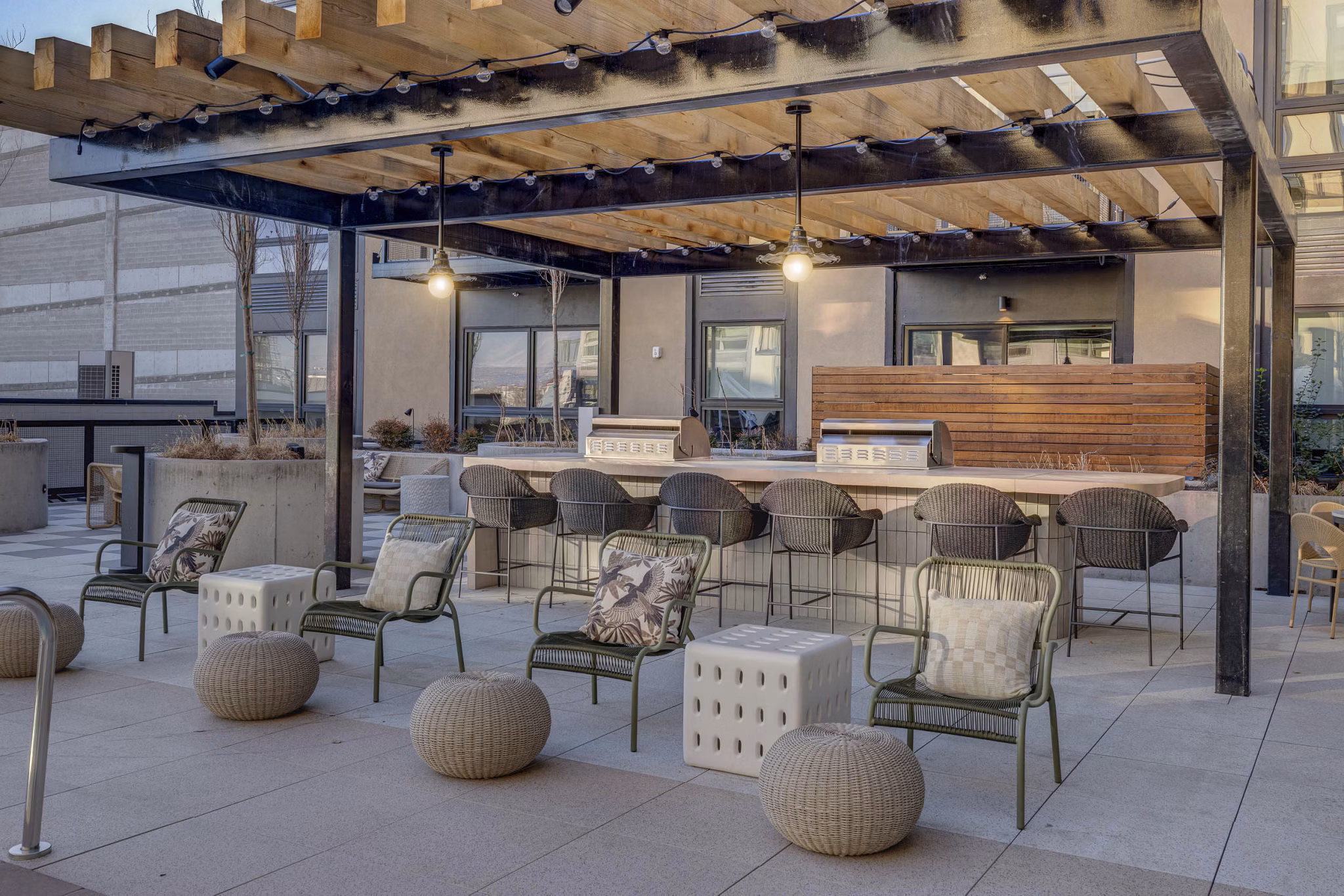 grill area at Journeyman Apartments 