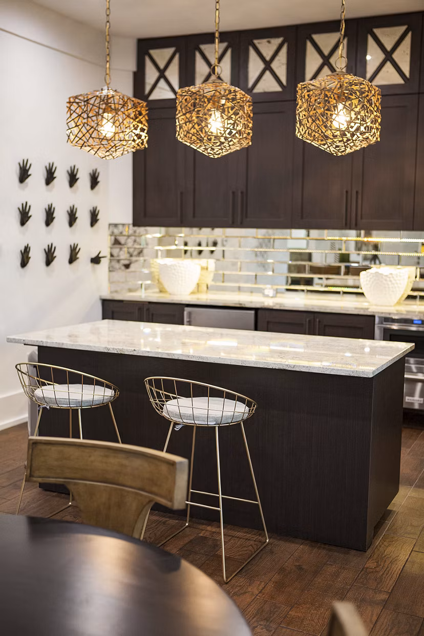 dining room at Stone Brook Apartments