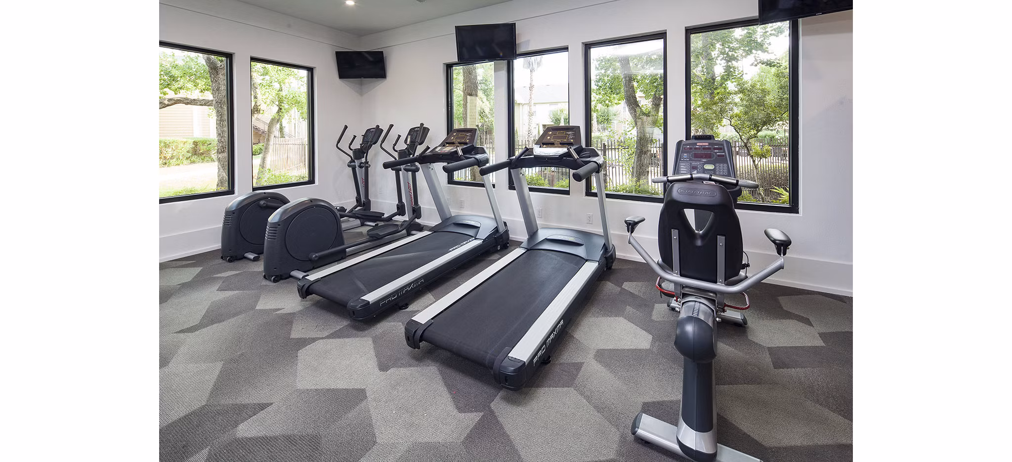 fitness center at Stone Brook Apartments