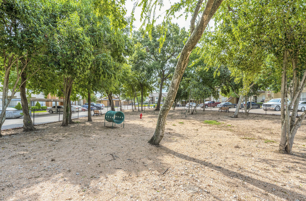 Dog park at Stone Brook (2 of 2)