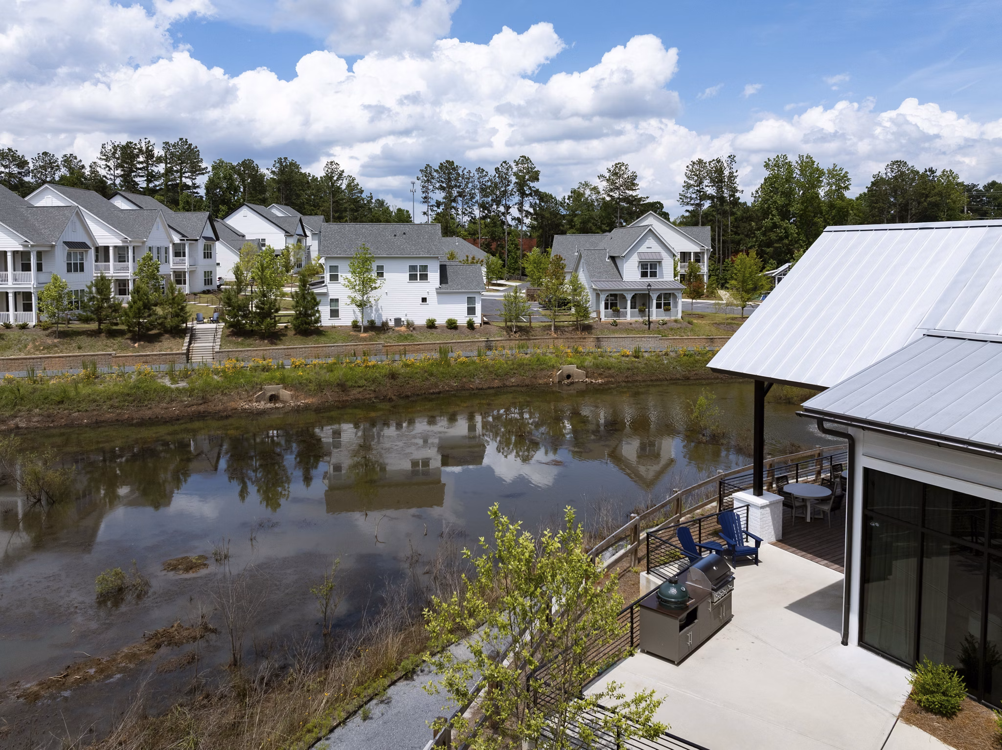 exterior at Hayloft Suwanee Apartments 