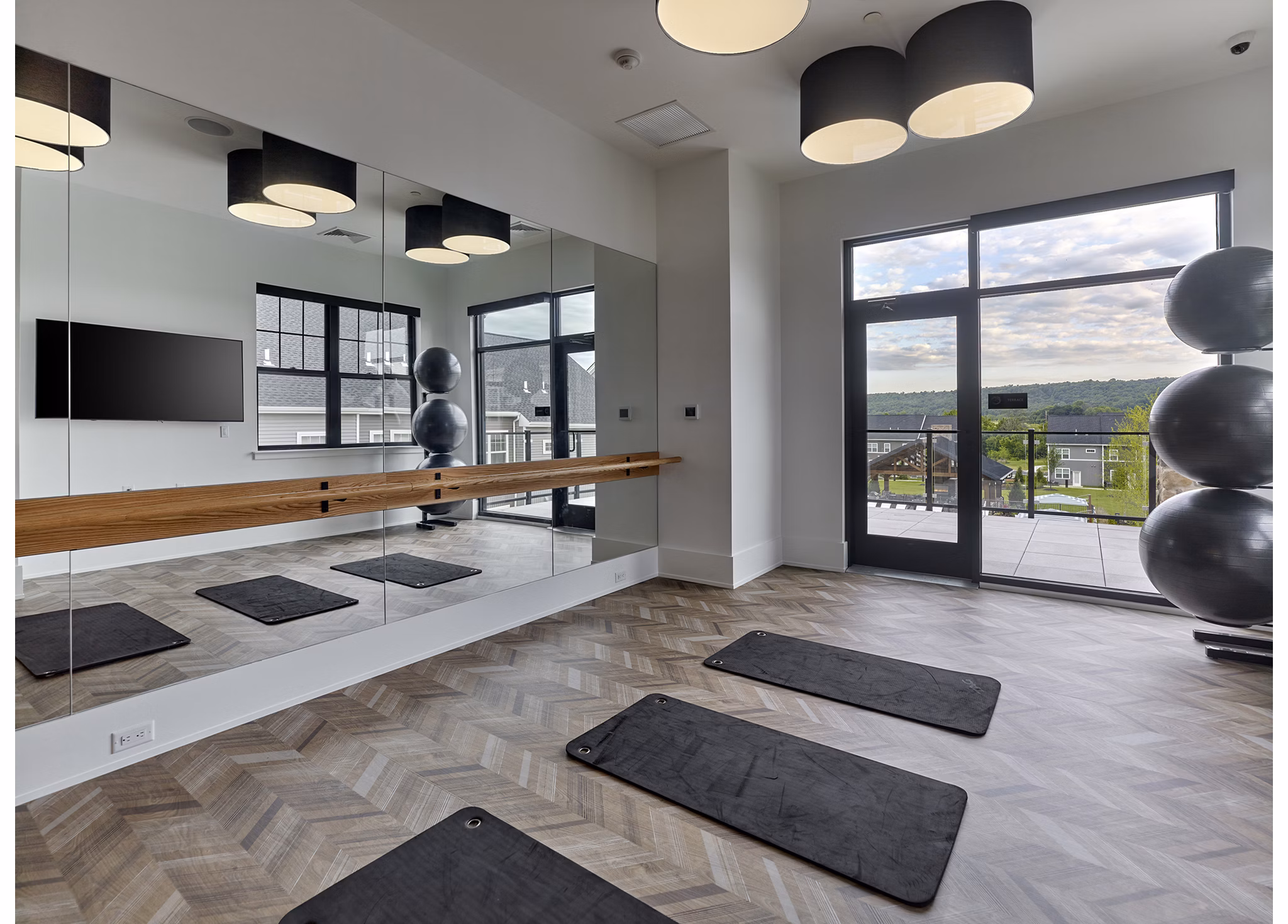 fitness center at Summerhill Apartments