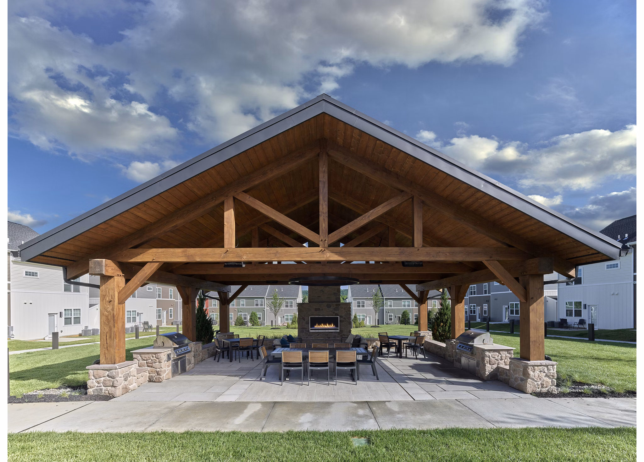 grill area at Summerhill Apartments