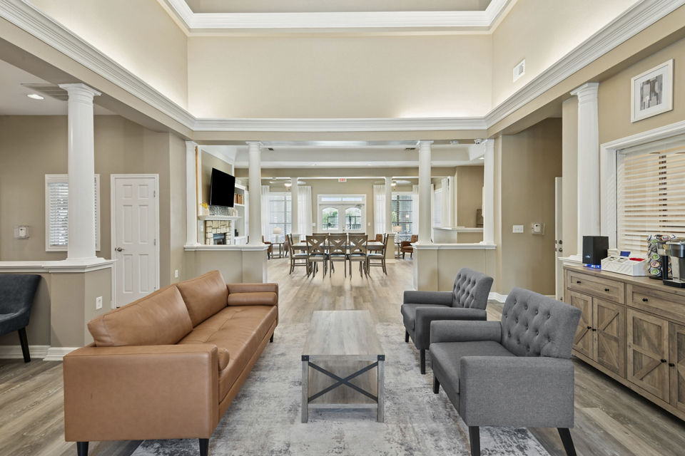 clubhouse at Lakeshore Villas ApaApartments