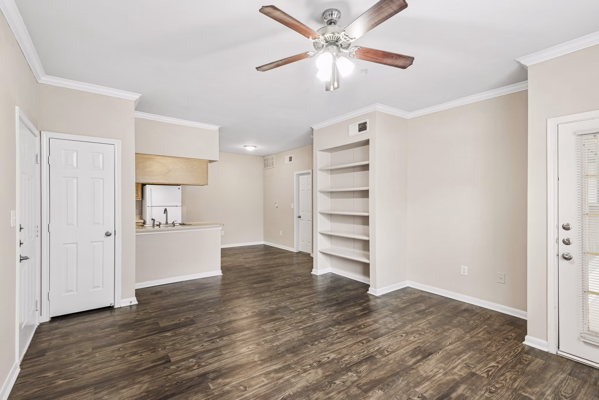 living room at Lakeshore Villas ApaApartments