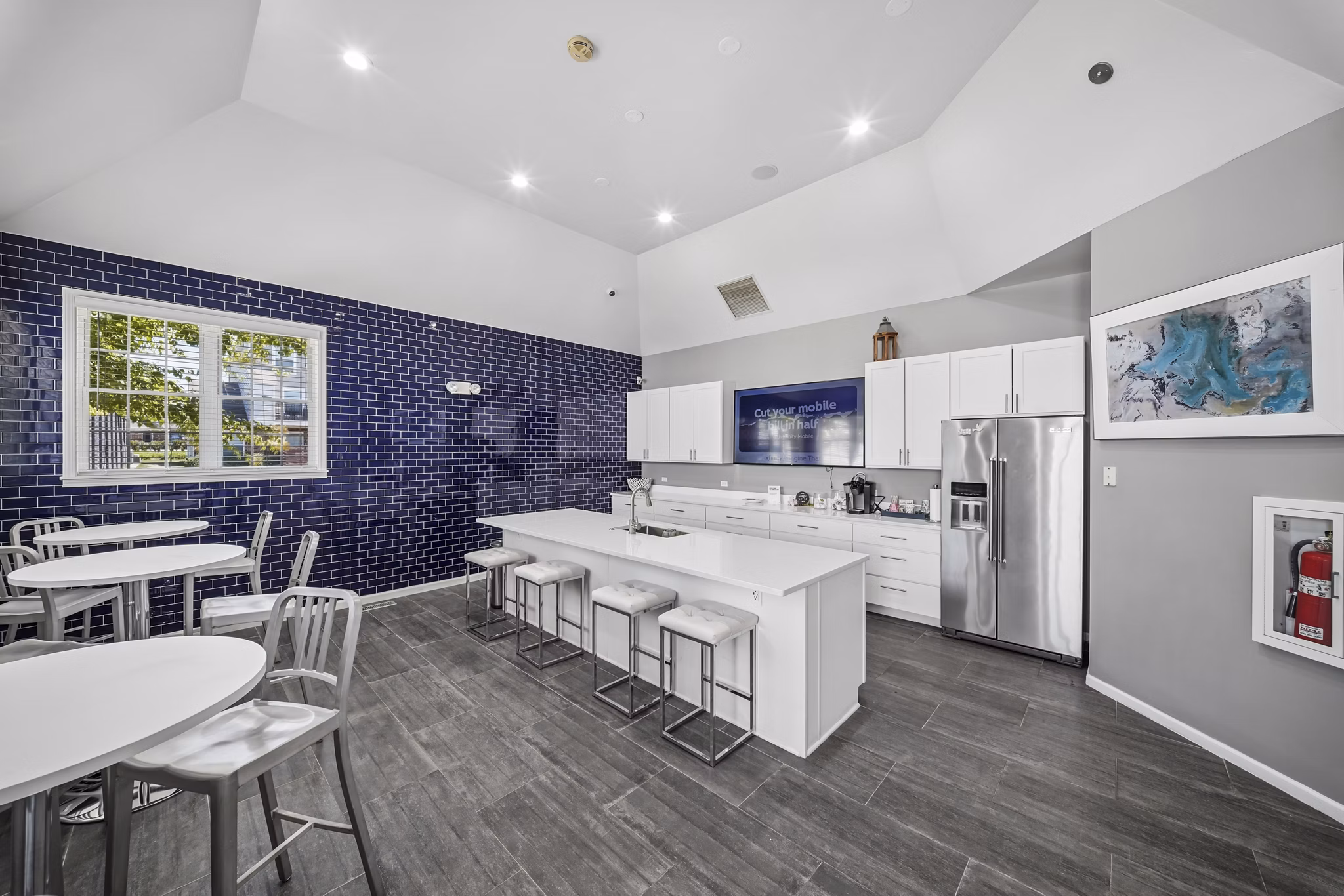 Clubhouse/Lobby at Fox Valley Villages Apartments