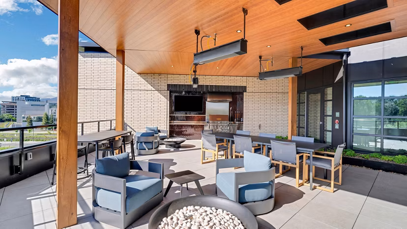 grill area at Heartwood Apartments