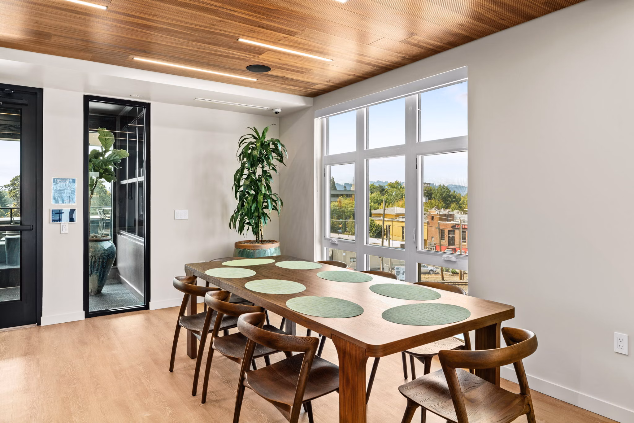 dining room at Portal Apartments 