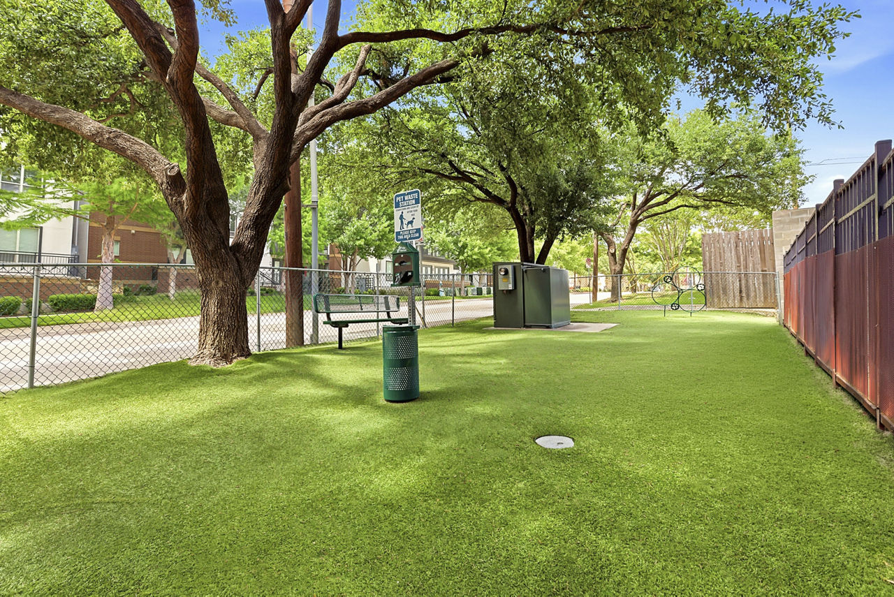 Dog park at Inwood On The Park