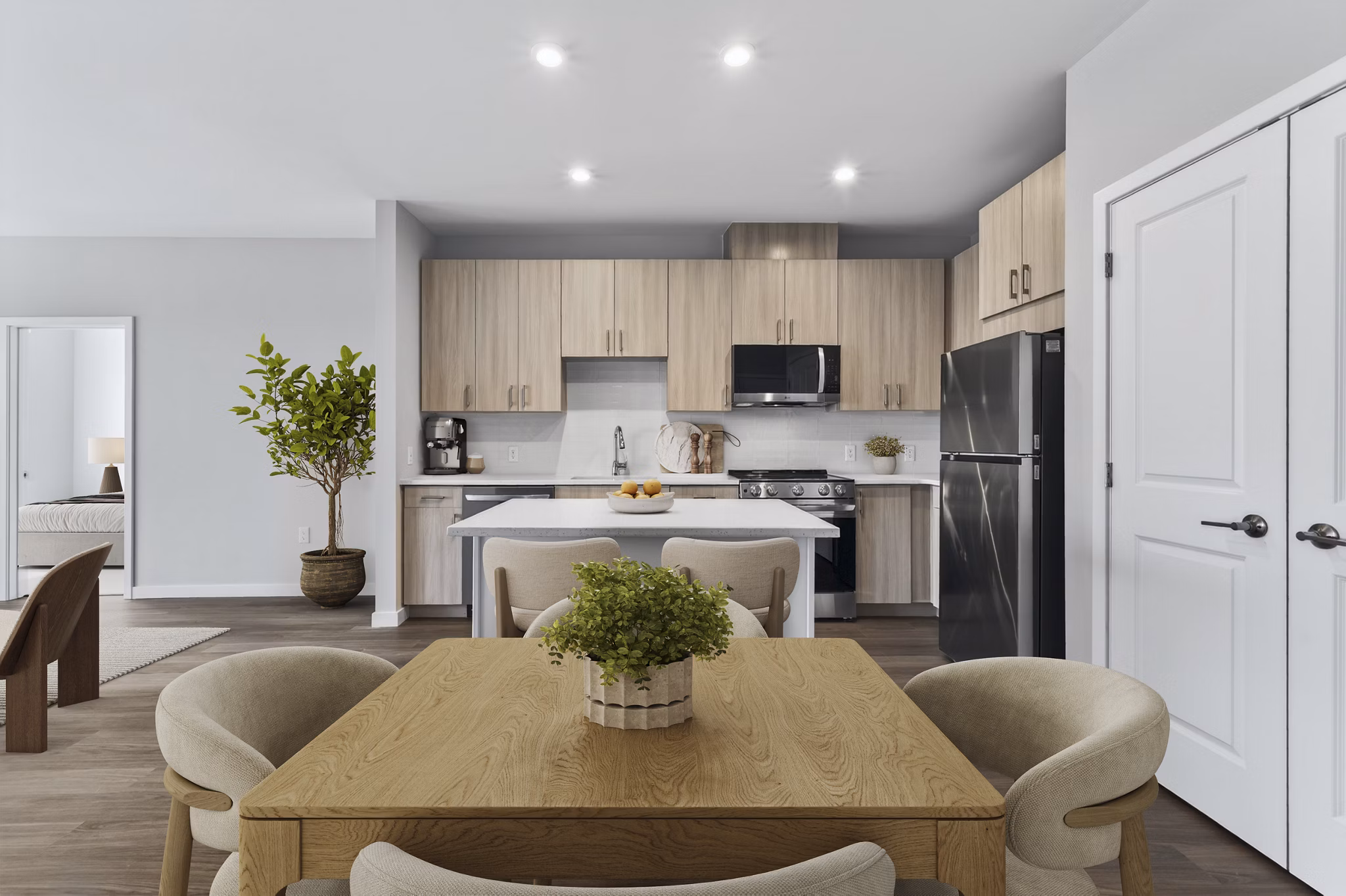 dining room at Alta 412 at Abington Station Apartments 