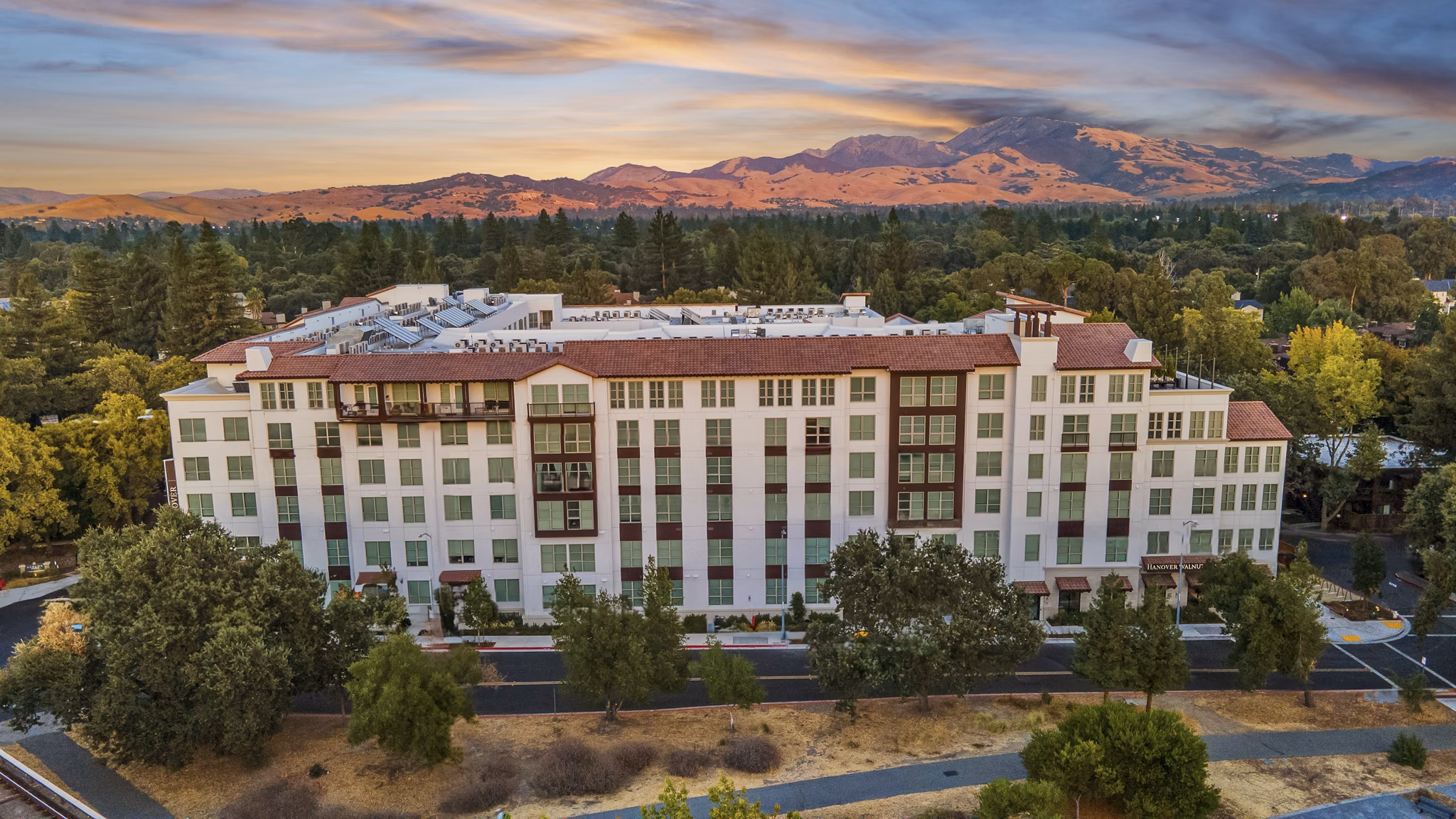 building/exterior at The Overlook at Walnut Creek Apartments