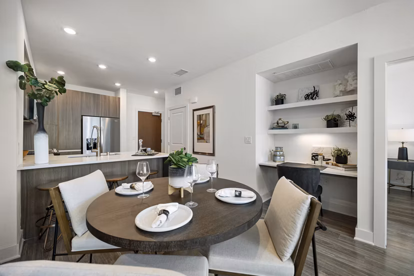 dining room at The Overlook at Walnut Creek Apartments