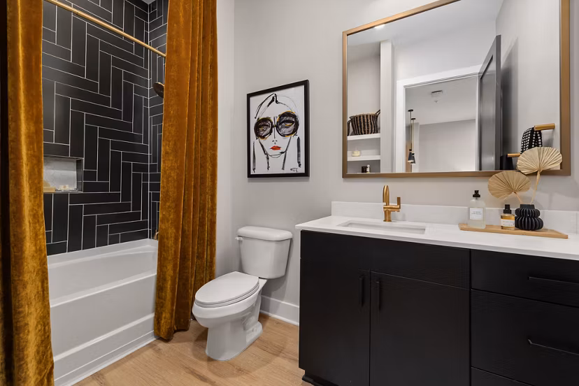 bathroom at Emorie Apartments