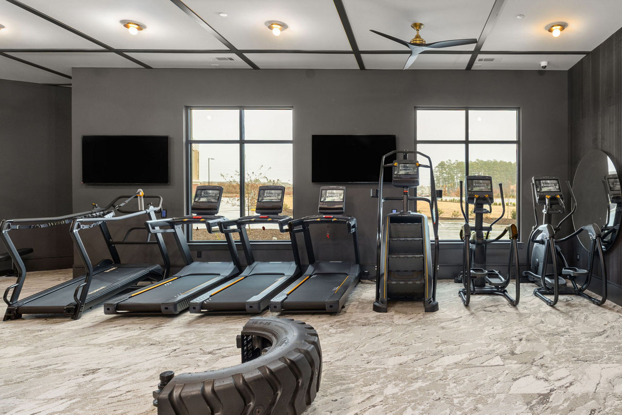 Gym at Emorie Apartments And Townhomes (7 of 7)