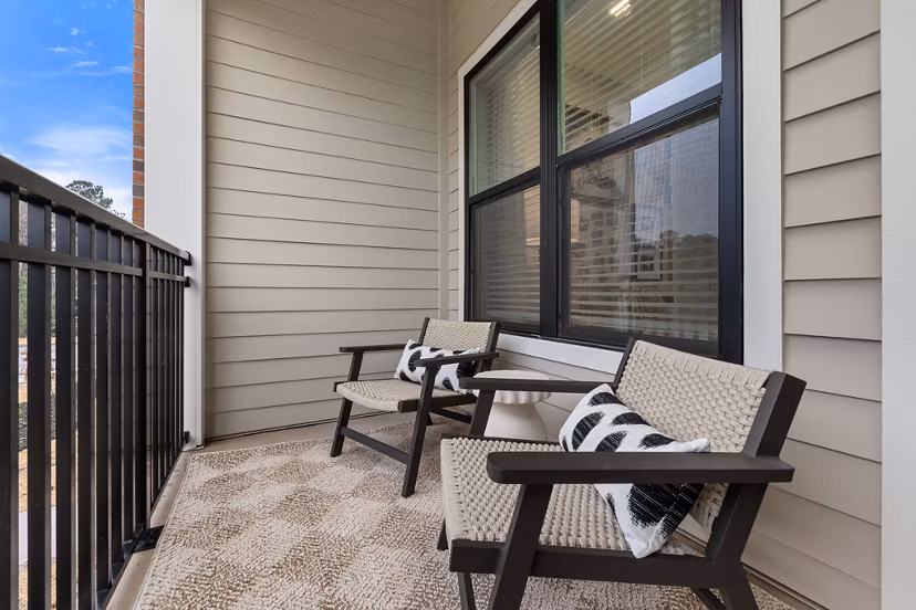 patio at Emorie Apartments