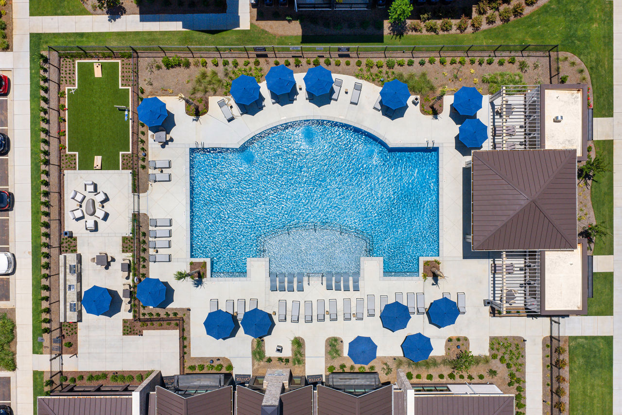 Pool at The Canter Apartments (4 of 4)
