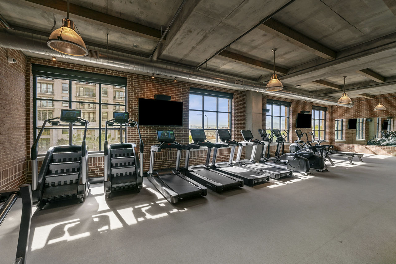 Gym at Salt Lake Crossing (3 of 7)