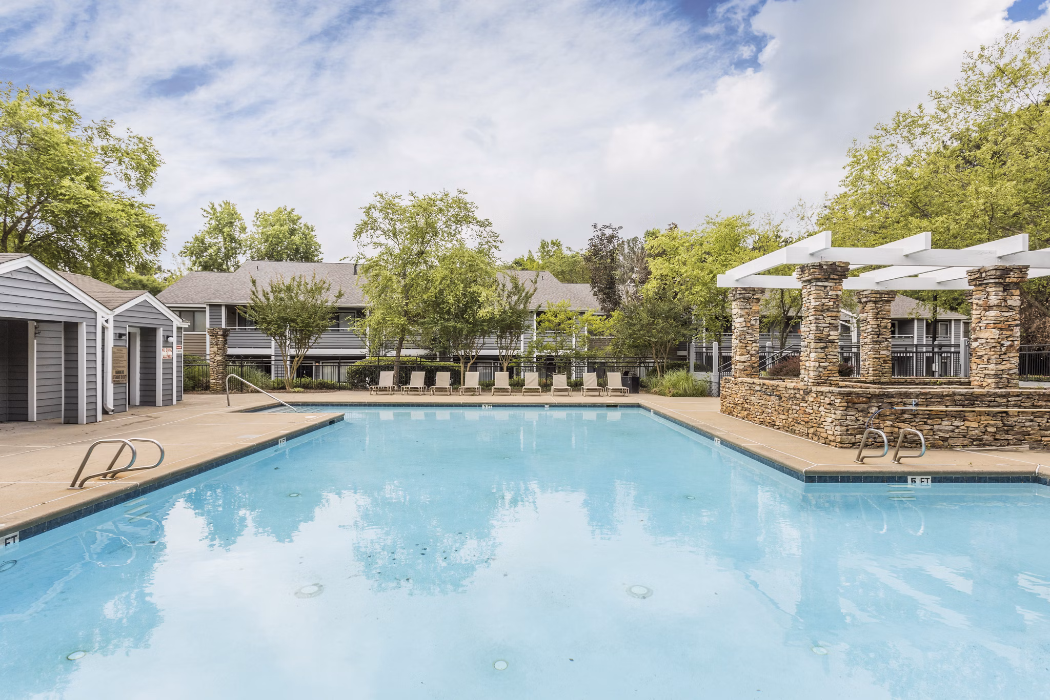pool at Crestmont Apartments Apartments