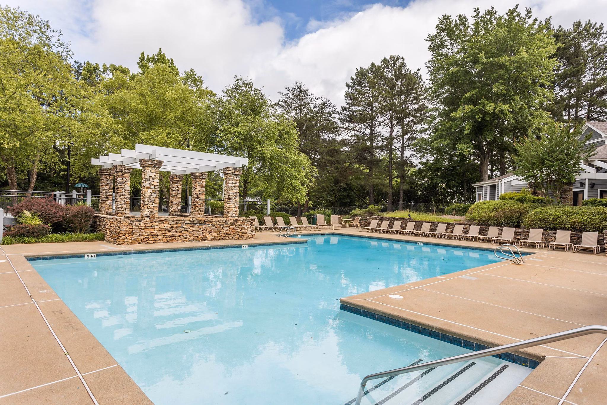 pool at Crestmont Apartments Apartments