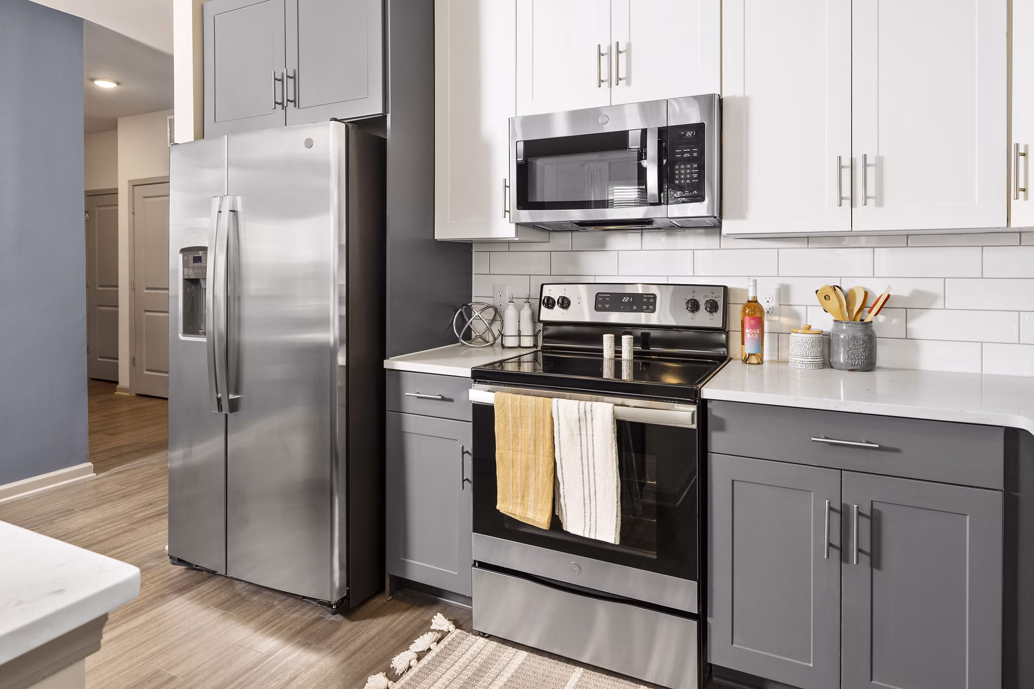 kitchen at Overlook Point Apartments 